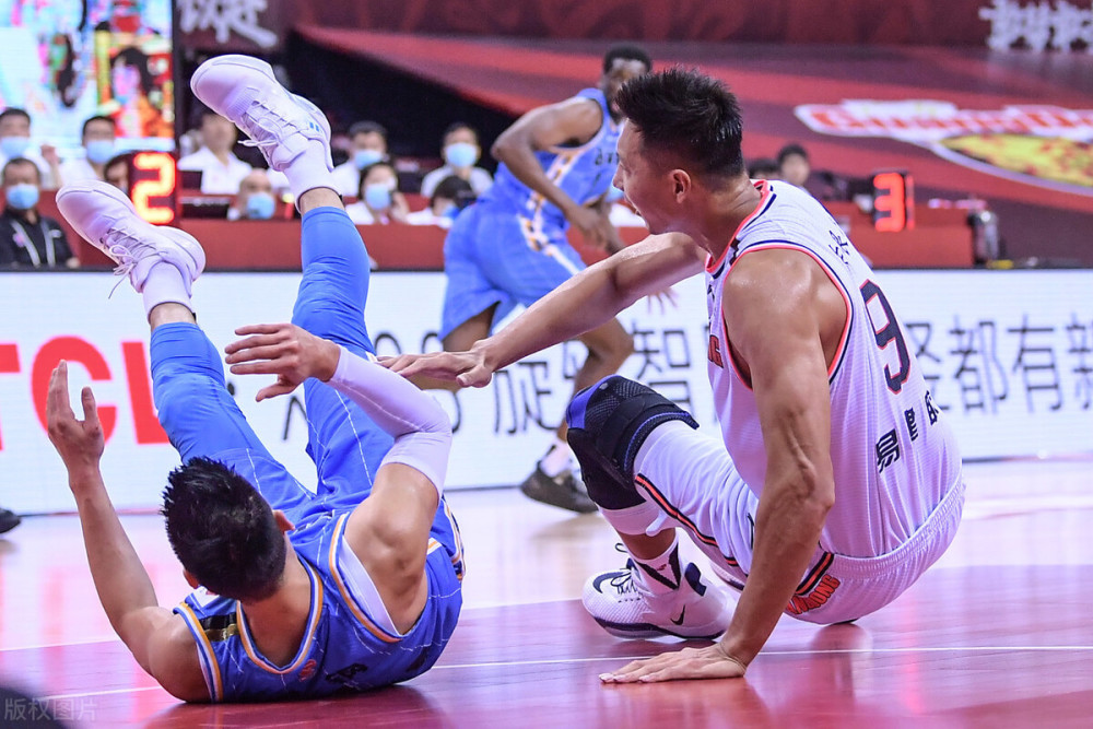 乐鱼中国官网-赛地聚焦：欧联赛前热度飙升；布莱顿回应争议；球迷炸锅；年轻球员得到机会